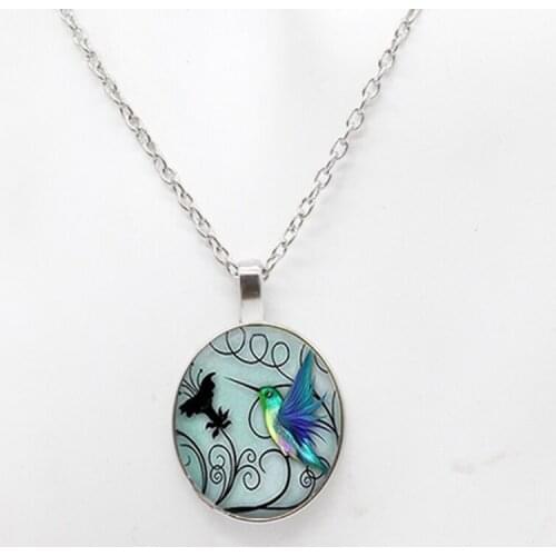 2018 New Blue Hummingbird Necklace Hummingbird Pendant Glass Bird Jewelry Art Glass Cabochon Necklace