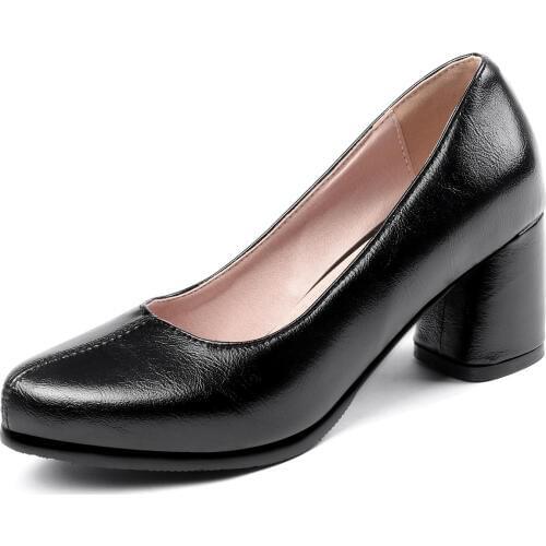 In the spring of 2019 the new fashion high heels thick with shallow mouth joker single shoes 33 to 45