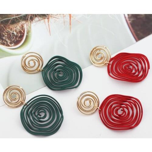 New Design Big Drop Earrings for Women Fashion Vintage Geometric Statement Heart Round Hollow Metal Earrings Jewelry