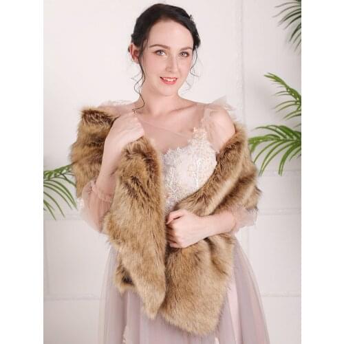 2020 new arrival Brown cape dress Evening outerwear warm fur Noble jacket Bridal Shawls wedding bolero women