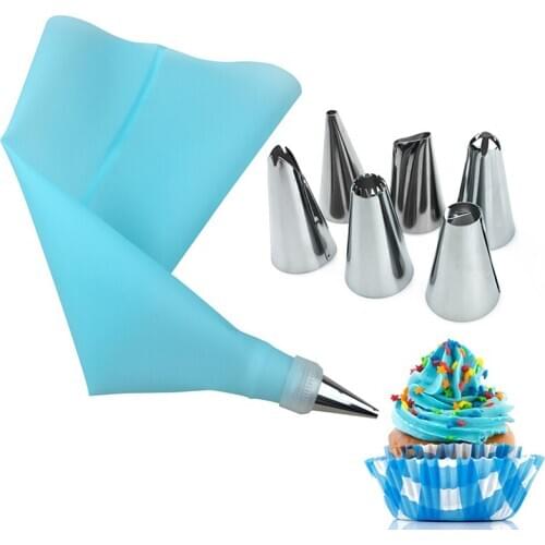 8pcs/Set Silicone Kitchen Accessories Icing Piping Cream Pastry Bag with 6 Stainless Steel Nozzle Set DIY Cake Decorating Tools