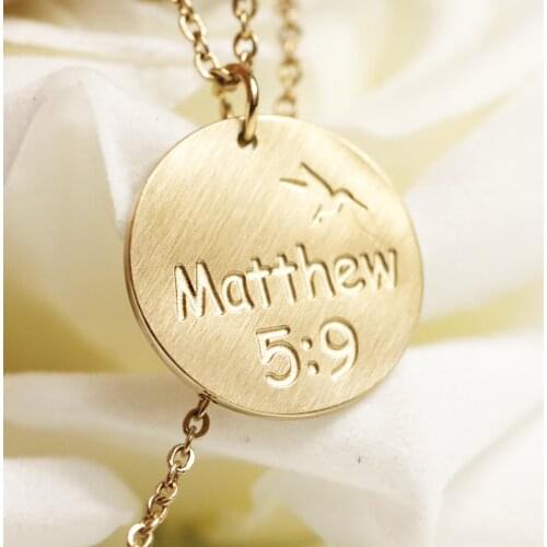 Trendy 316L Stainless Steel Disc Necklace Bible Verbs 18mm HummingBird Christian Female Charm Necklace Wedding Family Gifts