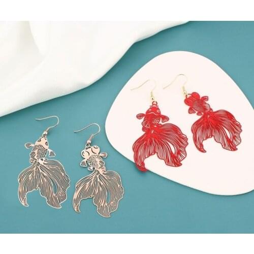 2021 Fashion Simple Hollow Goldfish Earrings Festive Special Animal Fish Dangle Earrings Women Party Creative Jewelry Gifts