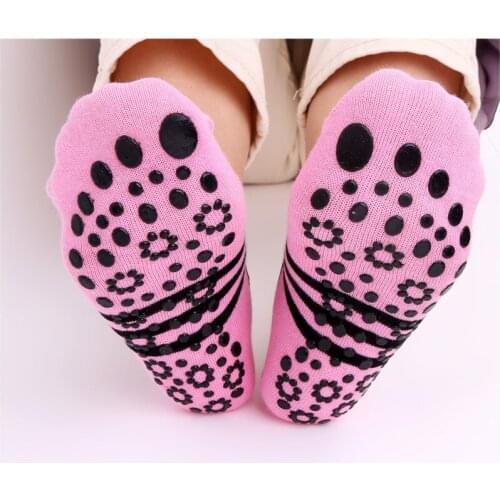 2018 New Women Anti Slip Bandage Cotton Yoga Socks Ladies breathable Sports Pilates Socks Ballet Dance Socks Slippers Yoga Girls
