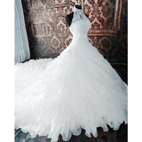 Luxurious Ruffled Organza Wedding Gowns With Chapel Train Halter Neckline Bridal Gowns Reals Heavy Gowns Charming