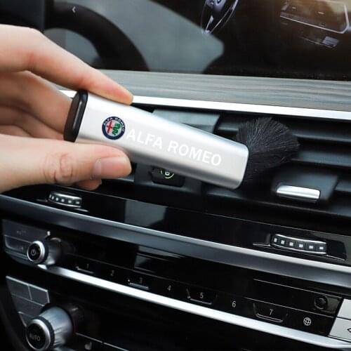 Car Retractable Cleaning Brush Air Conditioner Soft Artificial Wool Small Brush For Alfa Romeo 159 Giulietta 147 Mito Giulia 156
