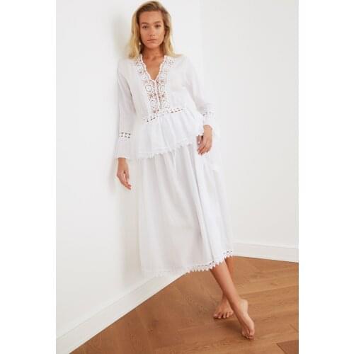 Trendyol Lace Detail Voile Beach Dress TBESS21EL3008