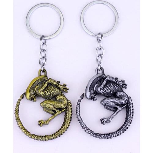 Popular Game Aliens Predator Key Chain Vintage Bronze AVP Alien Queen Keychain Fashion Metal Alloy Pendant Keyring For Fans