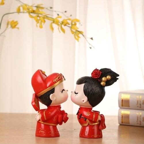 Chinese Wedding Doll Decoration Tranditional Ornament Sweety Bridegroom Bride Gift for Home Decor Fairy Garden Cartoon Statue