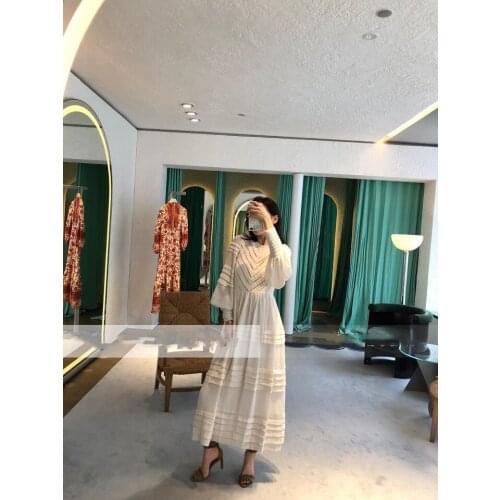 Zimms new dot embroidery V-neck to stripe design long lady dress in black and white in early autumn of 2019