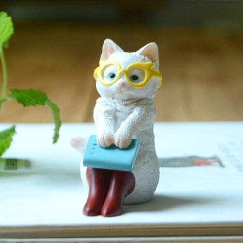 Creative Cute Cat in Boots Ornaments Cartoon Kitten Simulation Animal Figurine Desktop Decoration Gifts for Girlfriends