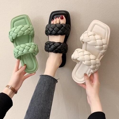 Square head slippers for womens exterior 2021 summer new Korean edition thick soles one word strap woven casual slippers