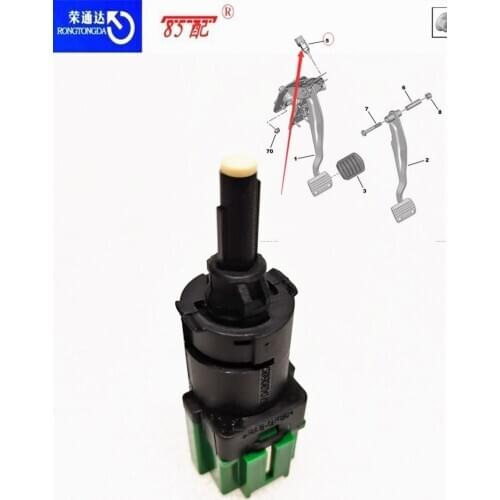 Stop light switch 453470 9670430580 9804869480 9818232480 For Peugeot 301 208 308 3008 2008 For Citroen Elysee C3 C4L DS