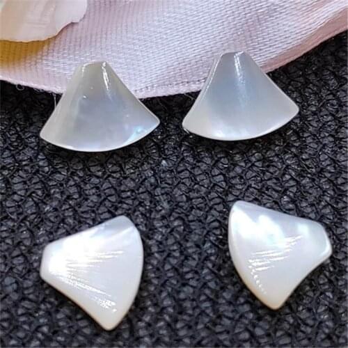 100pcs MOP White Shell Stone Skirt Fan Shape Cabochons 11x14mm Women Statement Necklace Bracelet Earrings Fashion Jewelry Making