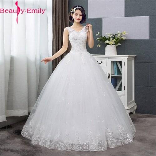 Beauty Emily Sexy V Neck Sleeveles Lace Wedding Dresses 2021 Simple White Appliques Sequined Cheap Wedding Gown Real Photo