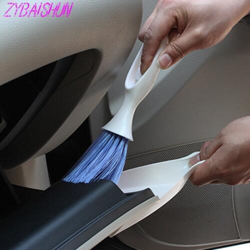 Car Slot dashboard ventilation cleaning brush and air outlet armrest brush for Porsche 911 918/Cayenne/Macan/Macan S/Paname