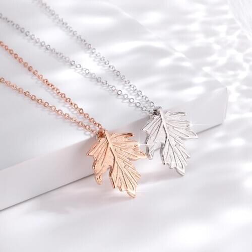 Silver color Maple leaves Charm Pendant Necklace Lucky Tree Leaves Fashion Fine Quality Valentine Gift Jewelry for Women
