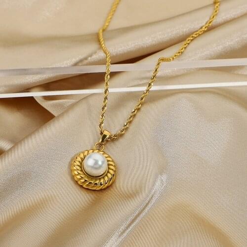Twisted Croissant Round Pearl Pendant Necklace For Women Gold Plated Stainless Steel Pendant Neckalces