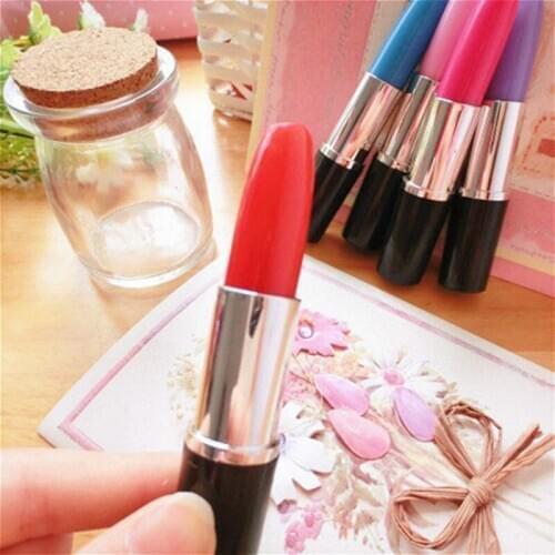 1pcs kawaii Marker Pens cute cartoon Lipstick model office Stationery Permanent Graffiti Art Marker sign signature pen