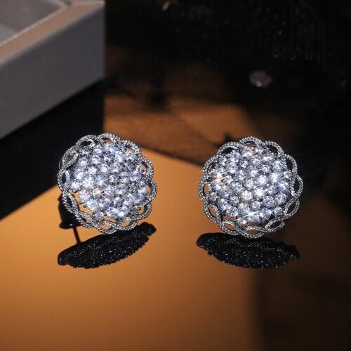 Huitan Gorgeous Elegant Flower Shape Big Round Stud Earring Brilliant CZ Stone Female Wedding Earrings Jewelry Classic Earring