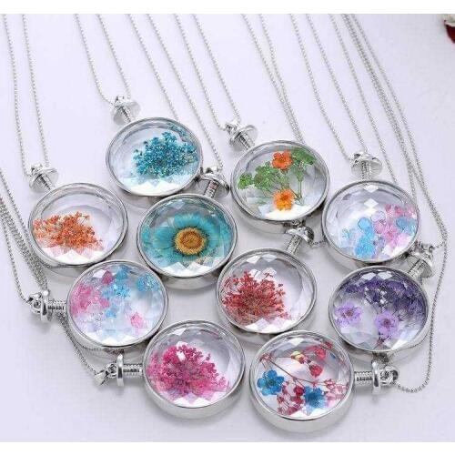 HALO CHARMING Women's Medallions