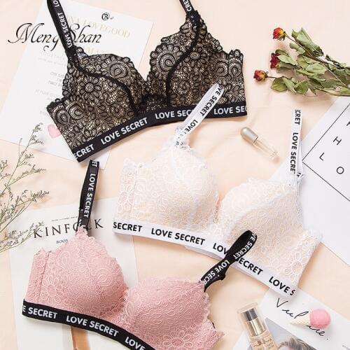 New lace flower-like face English letter Ring-free edge Underwear Comfortable massage Adjustment type Embroidered face Bras