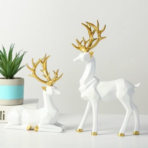 Nordic Figurines Deer Statue Geometric Resin Home Decor Statues Deer Figure Sculpture Modern Decoration Abstract Home Decoration