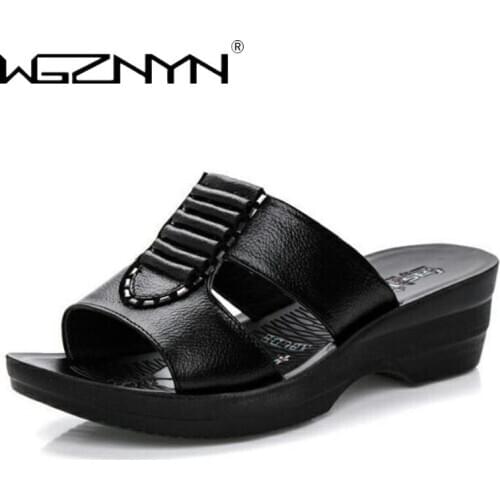 WGZNYN NEW Summer Outdoor Mother Sandals Fashion Ladies Soft and Comfortable Casual Large Size Shoes Woman Slope with Slippers