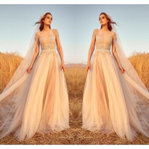 2020 Bohemian Wedding Dresses with Wraps Short Sleeves Lace Appliques Bridal Gowns Sweep Train Boho A-Line Wedding Dress