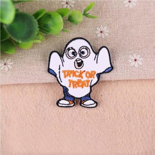 Halloween Kids Mug Make Face Trick or Treat Funny Slogan Diy Iron on Patch for Children Clothes Schoolbag Hat Jacket Accessory