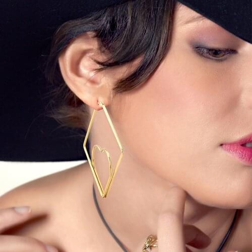 2021Trend Simple stainless steel Ear rings Sweet Heart Buckle Hoop Earrings Fashion for Women‘s Heart-shaped Circle Ear Jewelry