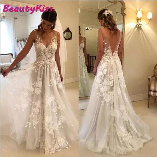 2020 Simple Beach Wedding Dresses A-line Vestido De Noiva V-neck Tulle Lace Backless Dubai Arabic Boho Wedding Gowns Plus Size