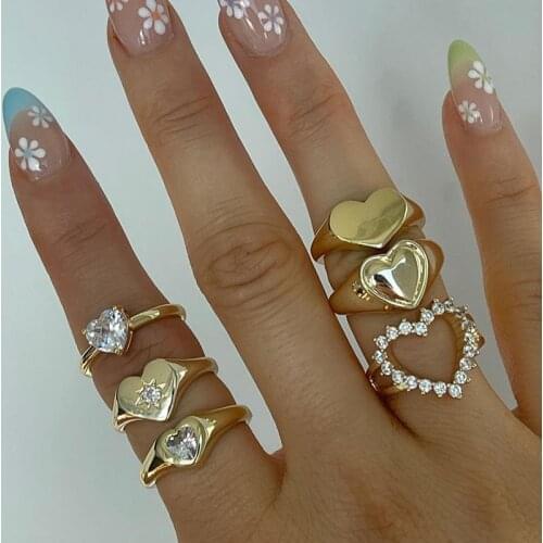 New INS Crystal Heart Rings for Women Y2K Jewelry Fashion Punk Vintage Shiny Charm Rings 90s Aesthetic Friends Gifts