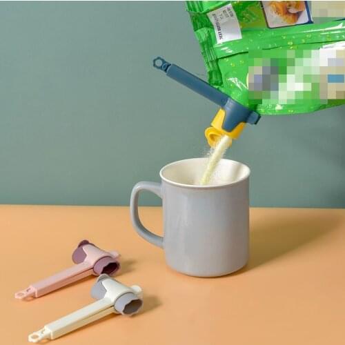 Plastic Fresh Keeping Sealer Clamp Snack Sealing Clip Helper Food Saver Travel Seal Pour Food Storage Bag Clip Kitchen Gadgets