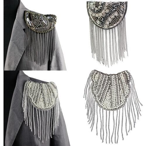 2Pcs Handmade Fashion Tassel Chain Shoulder Board Badge Beads Fabric Metal Epaulet Epaulette Brooch Craft P2043