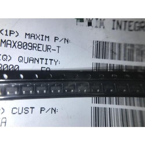 MAX809REUR-T MAX809 very low supply current 3-pin microprocessor reset monitors