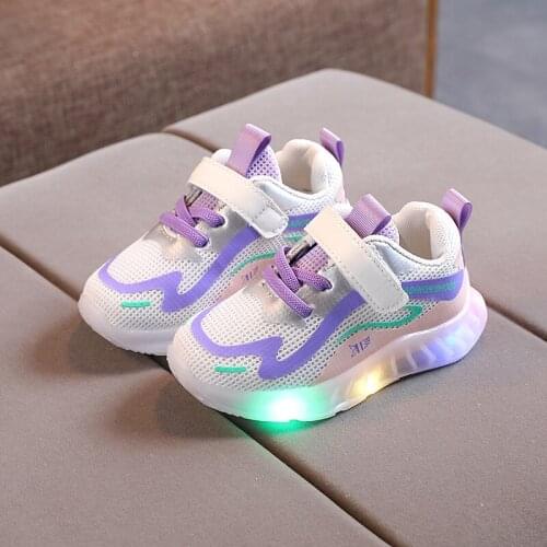 Childrens LED Light Shoes Korean Girls' Sports Shoes Boys' Luminous Breathable Mesh Shoes Students' Running Shoes