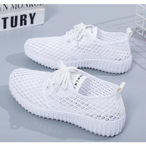 Breathable Mesh Shoes Ladies Summer Hollow Mother Shoes Mesh Sports Casual Shoes Lightweight All-match Running Shoes