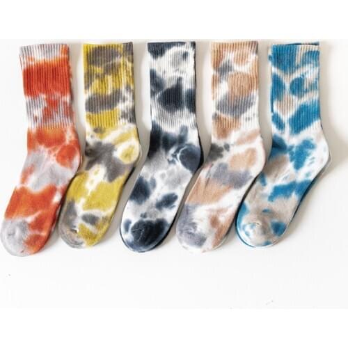 Sports street skateboarding tie-dye graffiti tide socks in tube socks for men and women couples ing autumn and winter new produc