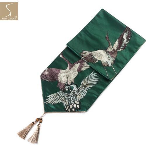 Japanese Crested Cranes Flying Birds Home Décor Jacquard Table Runner With Tassel