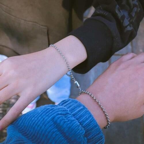 2pcs / Set Steel O-Shaped Magnet Bracelet for Couples 4mm Stainless steel Charm Attractive Men and Women Valentine'Day Gifts HOT