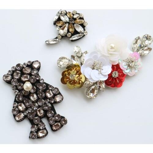 Fashion beaded flower Patches for Clothing sew on rhinestonen bear parches Appliques Decoration Badge parches