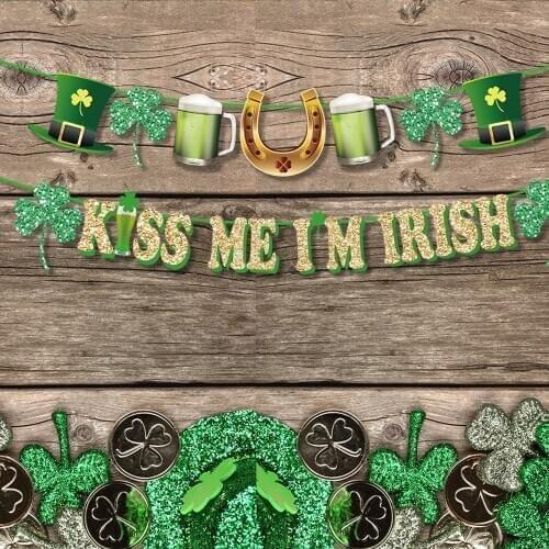 KISS ME I‘M IRISH Hanging Banner St Patricks Day Theme Party Decoration Green Hats Clover Party Supplies