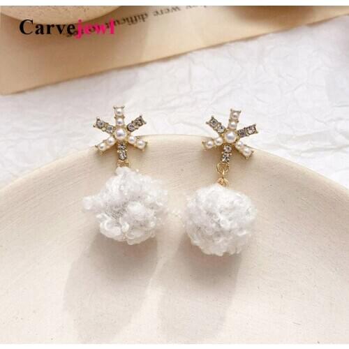 Carvejewl Furry Ball Drop dangle Earrings Korea design cryhstal rhinestone PomPom Earrings Gold Star Women Pom Pom Fur Eardrop