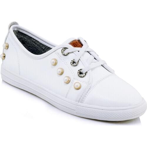 New white shoes new spring 2019 pearl with single 29-46