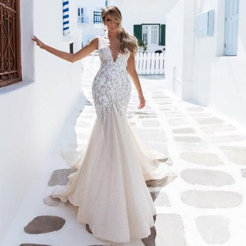 2021 V-Neck Appliques Beads Lace 3D Flower Backless Mermaid Wedding Dress Bridal Gown robes de mariées