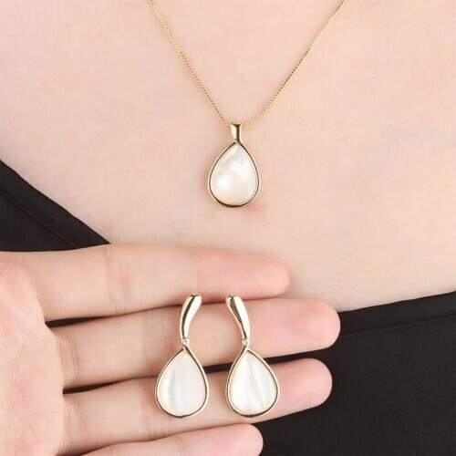Unique design water-drop Natural shell Jewelry Sets Gold Color Stud Earrings Pendant Necklace round Cubic Zirconia Women Jewelry
