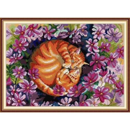 Cat in the Flowers Animal Cross Stitch Kit Counting Stamped Embroidery Kit 14CT White Cloth 11CT Printing Cloth DIY Needlework