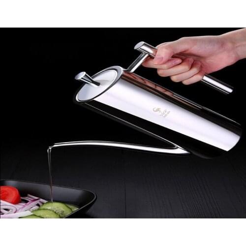 USSC 304 Stainless Steel Oil Pot Control Pot Oil Vinegar Bottle Soy Sauce Bottle Oil Tank Milk Tea Pot Water Pot Kitchen HZ020