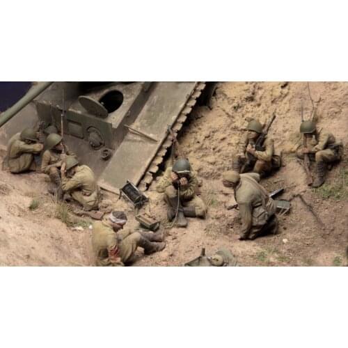 1/35 Soviet Soldiers Resin Figure Building Kit